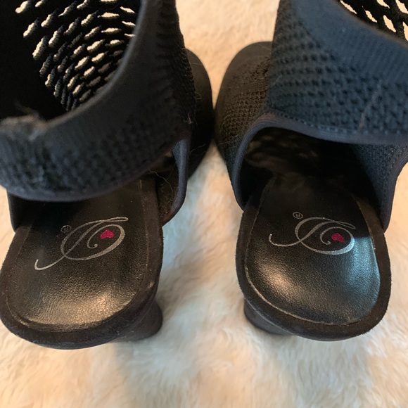 Open Toe Bootie - Picture 4 of 5